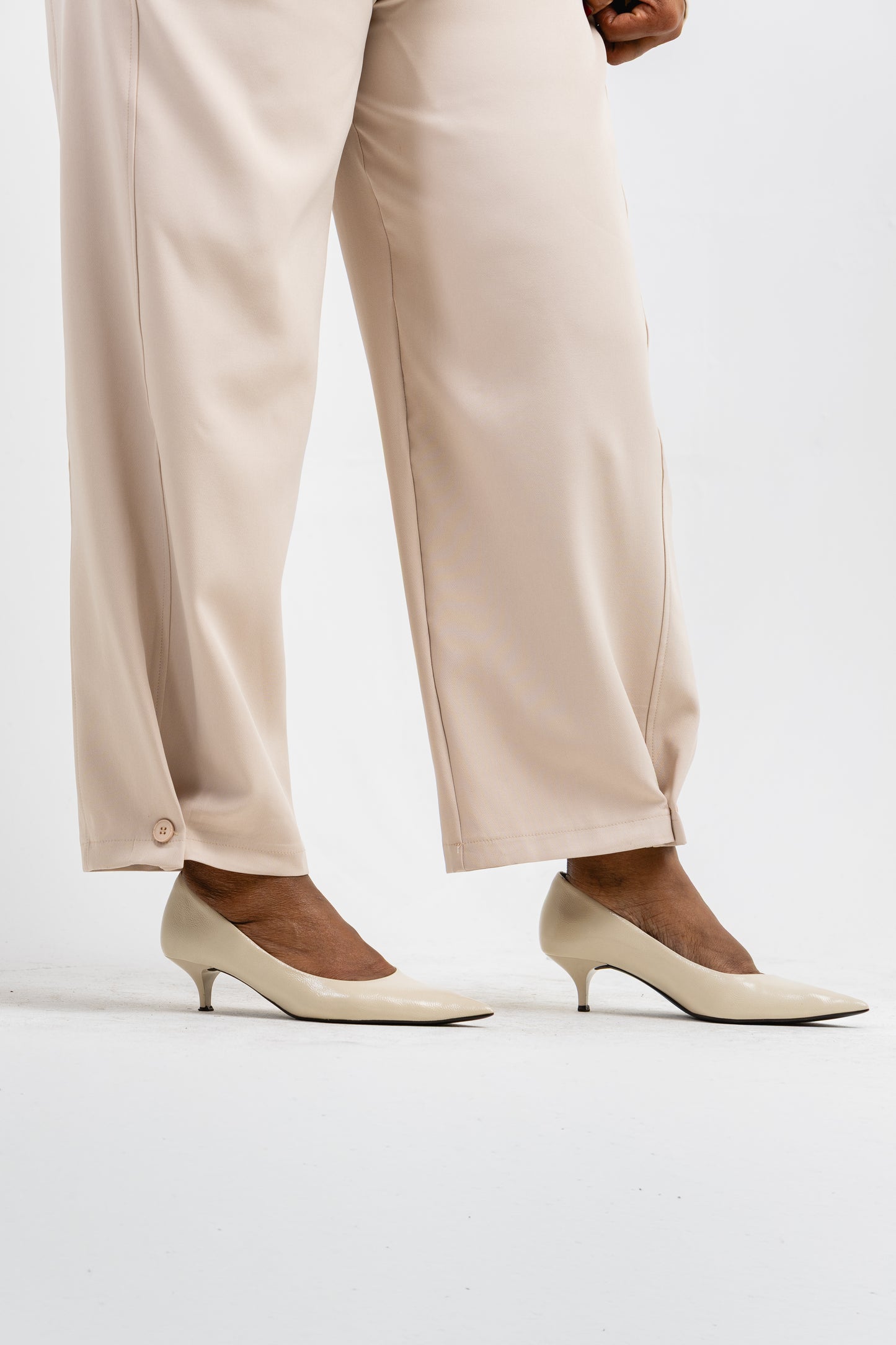 Ivory Tappered Pants