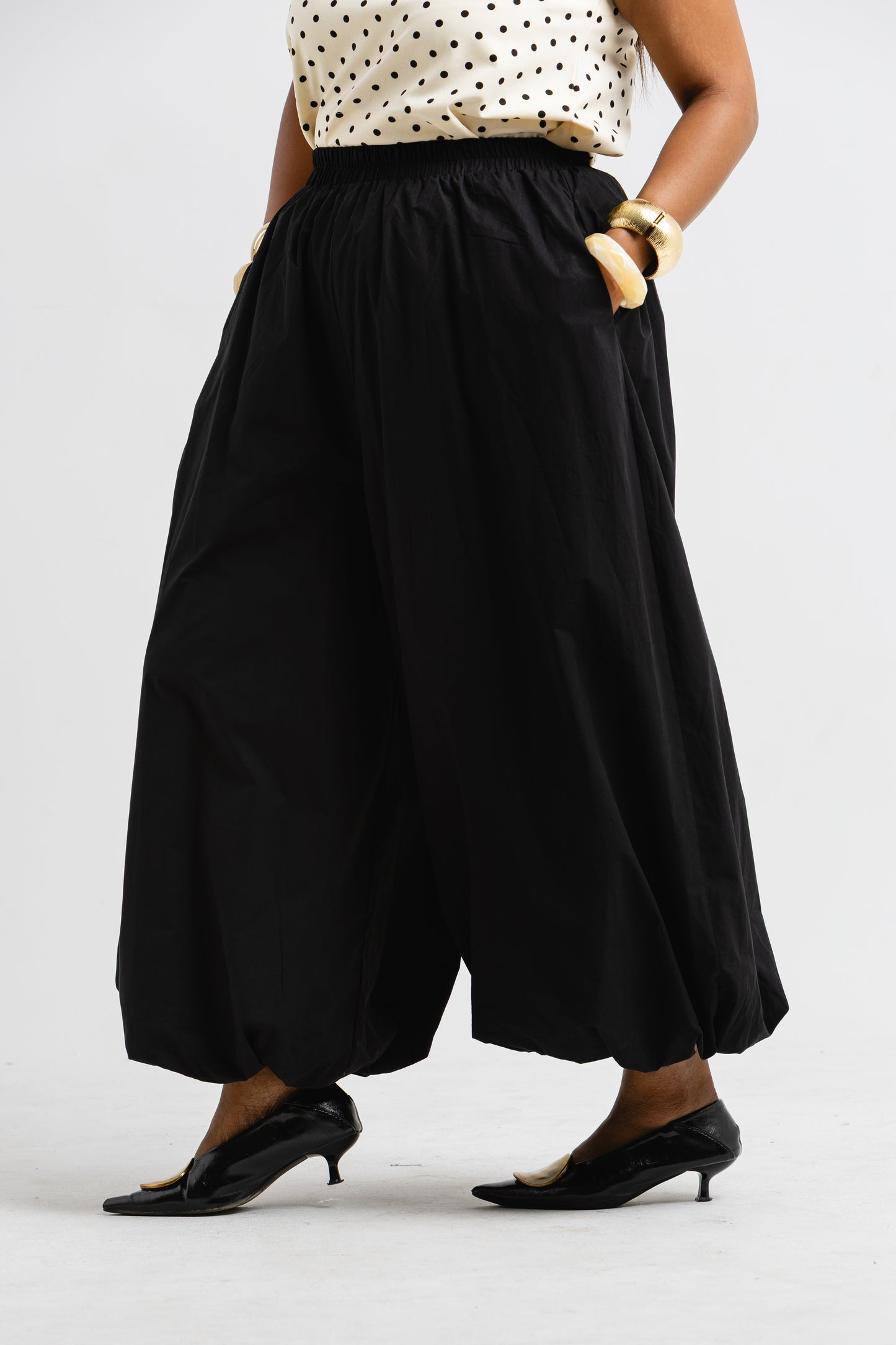 BLACK BALLOON PANTS
