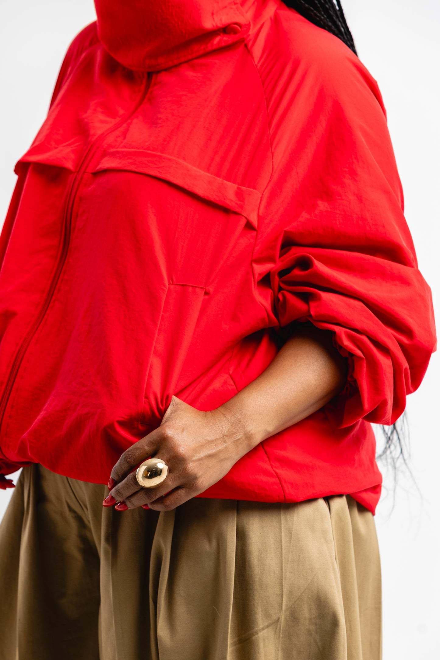RED MOTION WINDBREAKER