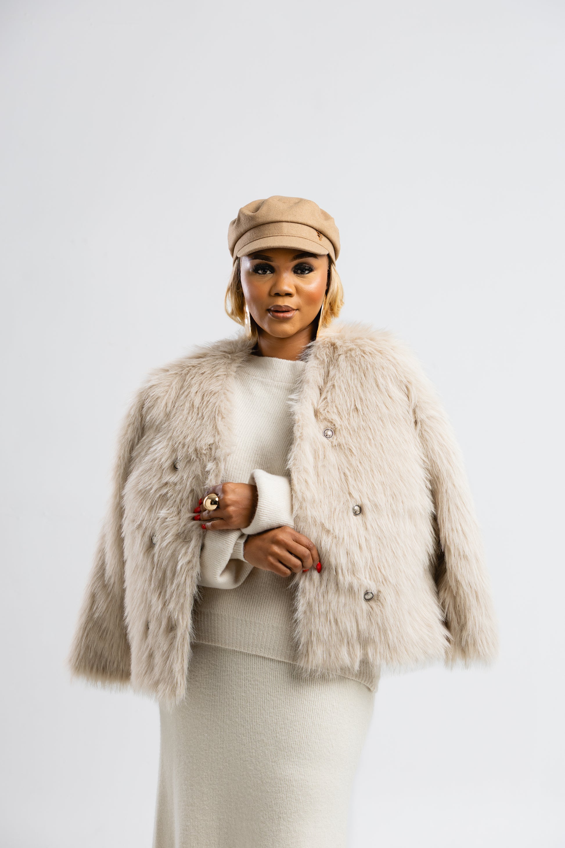 Fawn faux fur coat – Hombakazi Vintage Cabin