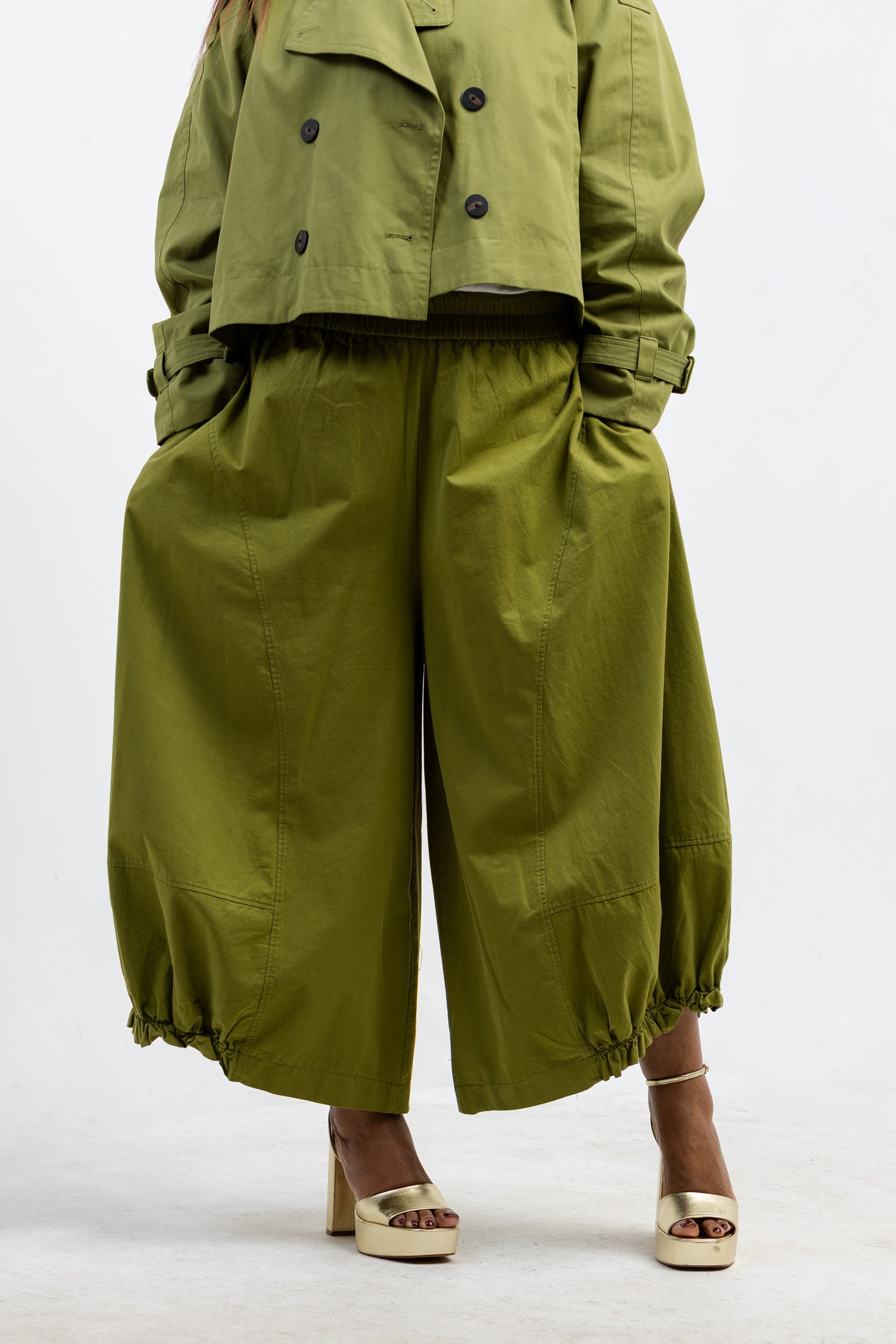 OLIVE STUDIO BARREL PANT