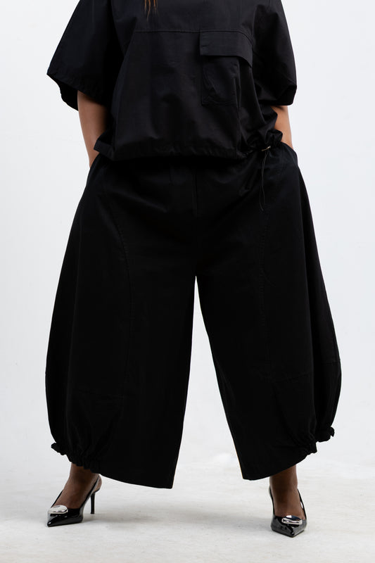 BLACK STUDIO BARREL PANTS