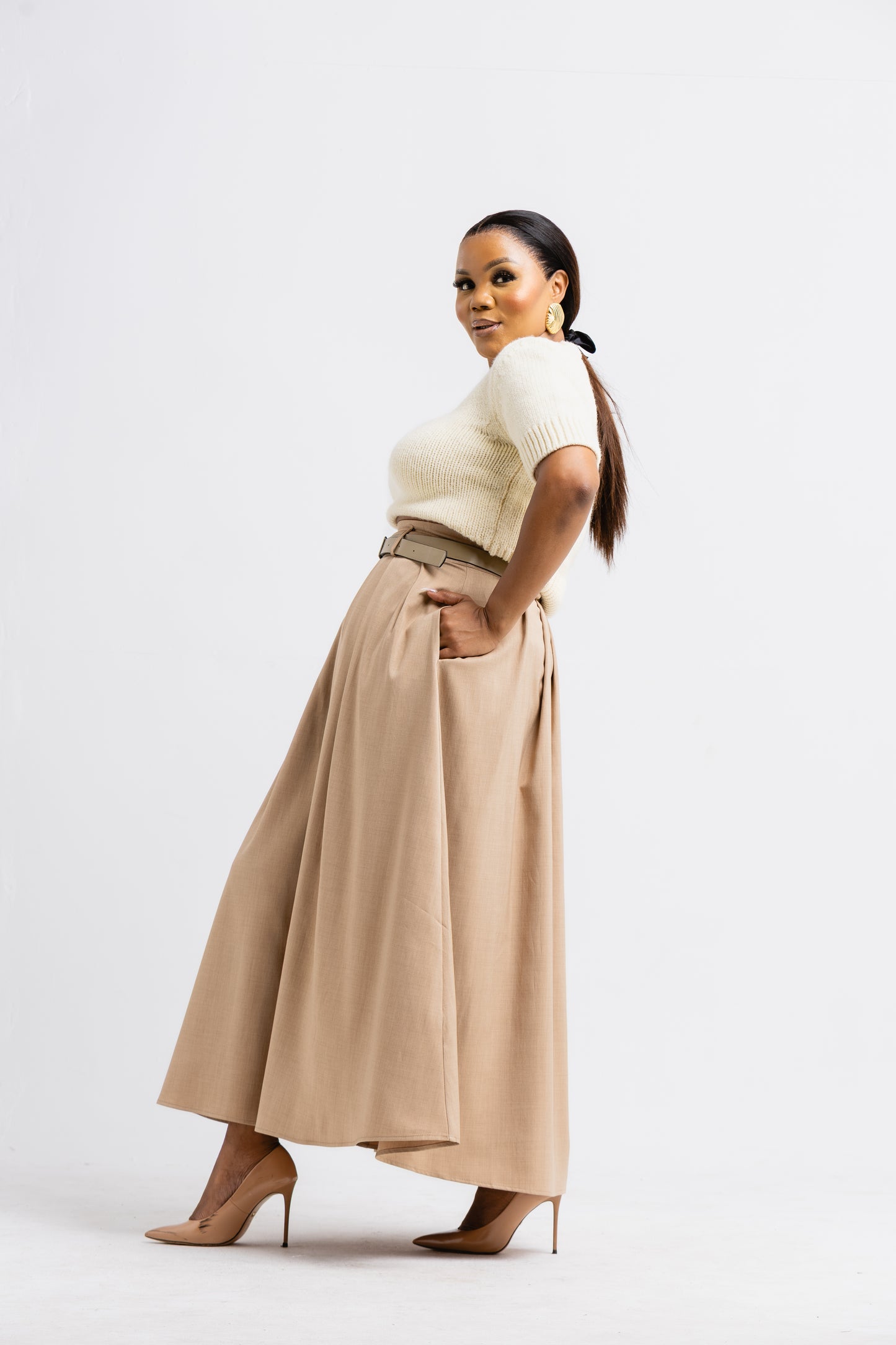 BEIGE PLEATED SKIRT