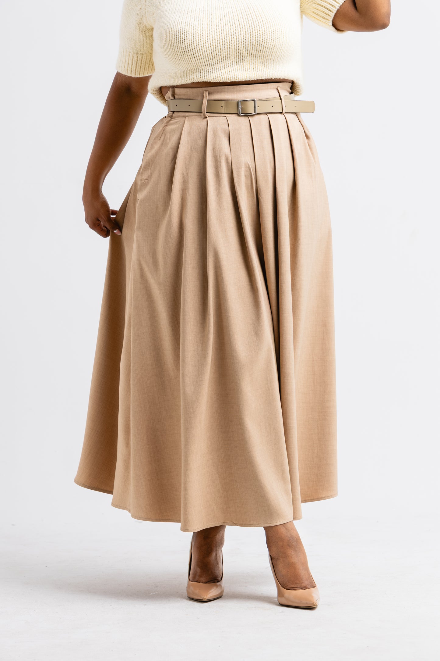 BEIGE PLEATED SKIRT