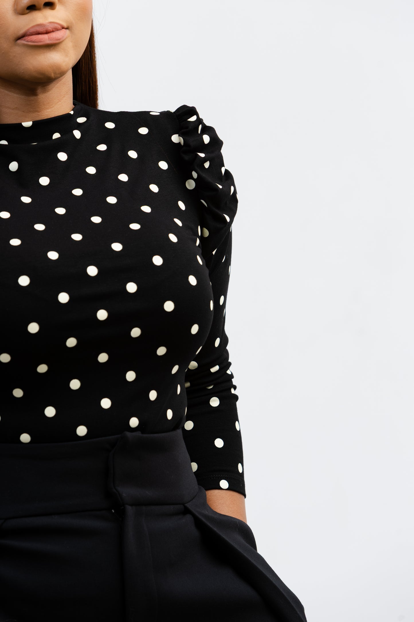 POLKA BLACK PUFF TOP