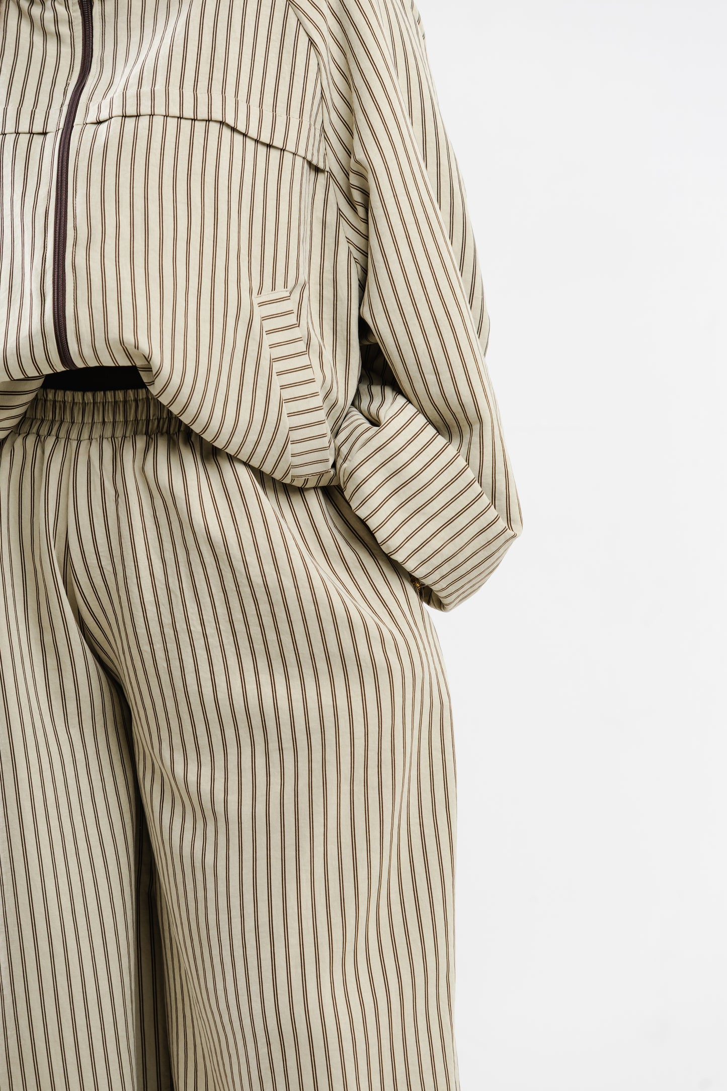 Hombakazi trackline set