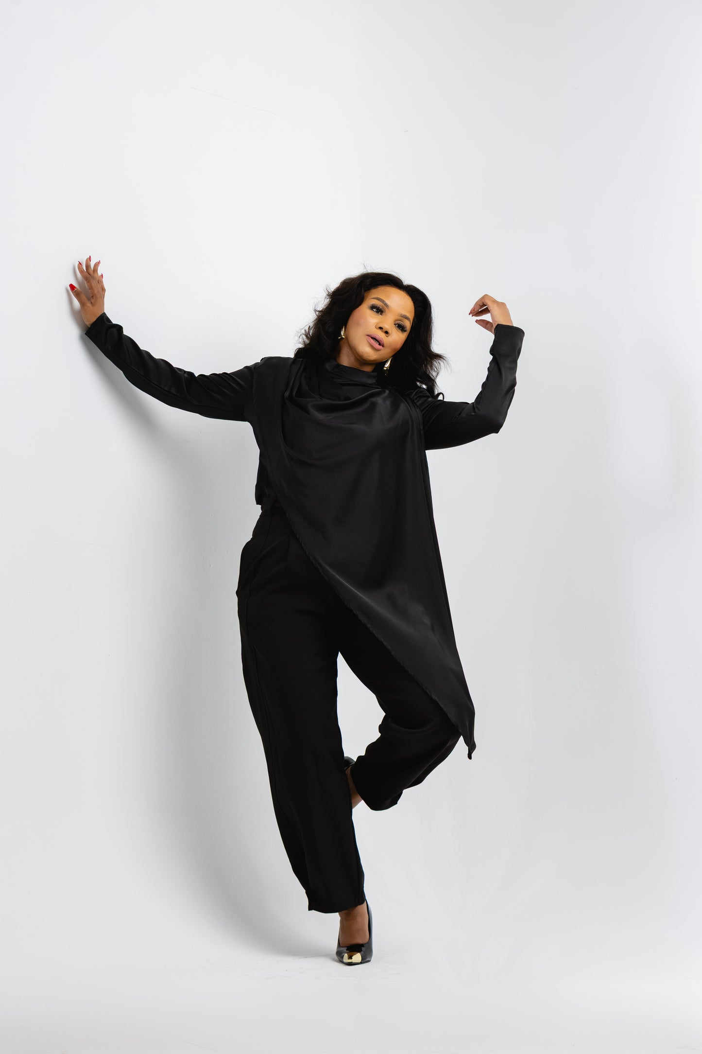 Black tappered pants