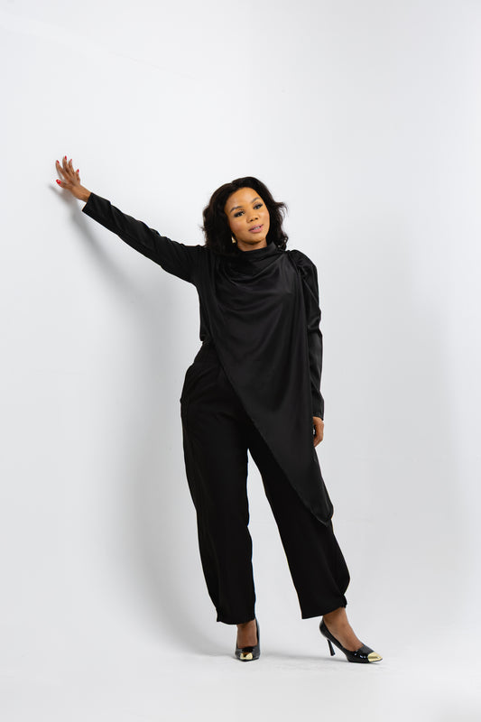 Black tappered pants